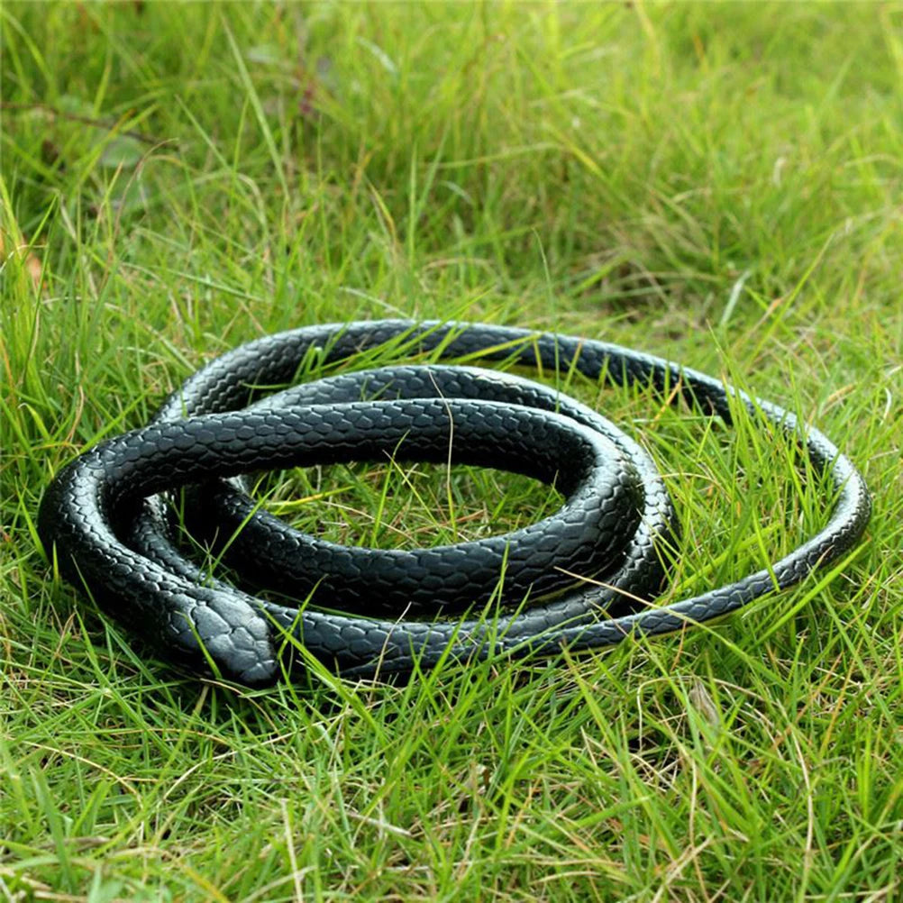 1 PC Realistic Soft Rubber Toy Snake Safari Garden Props Joke Prank Gift About 130cm Novelty And Gag Playing Jokes Toys