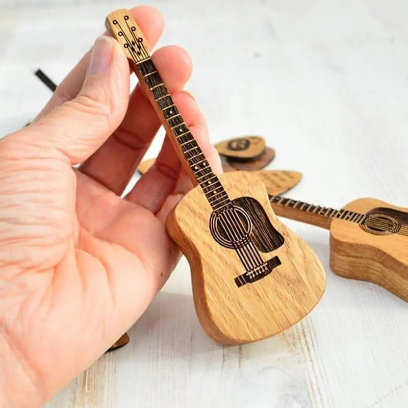 Wooden Acoustic Guitar Pick Box with Stand Smooth Edge Burr-Free Portable Handcrafted Guitar Picks Storage Container