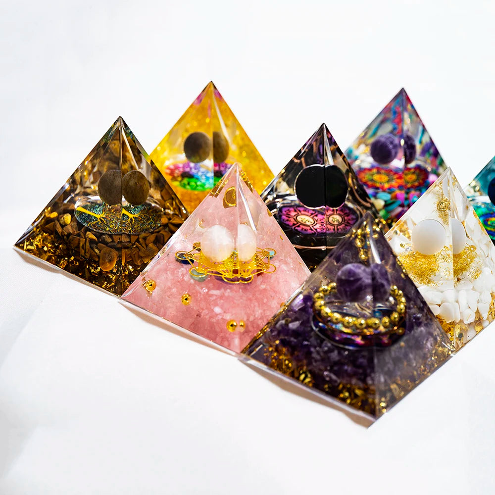 Natural Crystal Energy Generator Pyramid Peridot Amethyst Reiki Healing Crystal Chakra Resin Pyramid Meditation Tool Room Decor